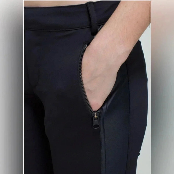 Lululemon Here To There Black Trouser Pants Size 6 - Picture 9 of 16